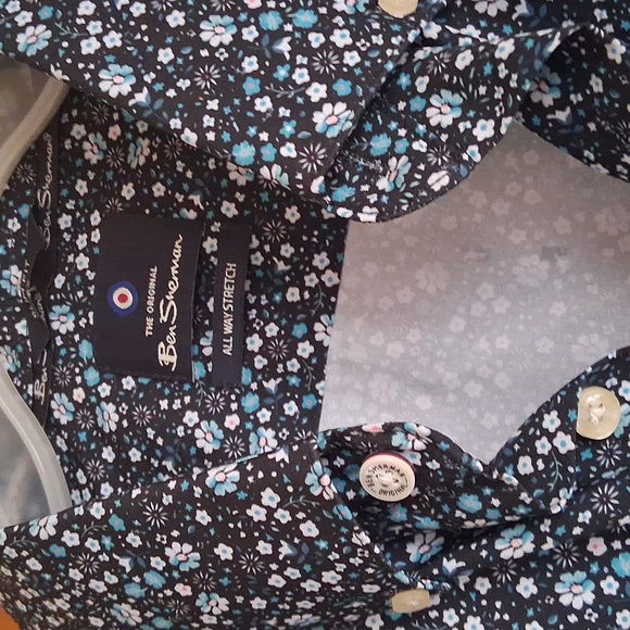 Ben Sherman Long Sleeve Button Down Shirt - Picture 2 of 5